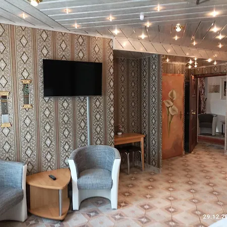 Central Hotel Отель