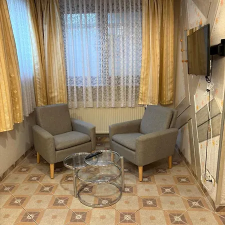 Central Hotel Отель *