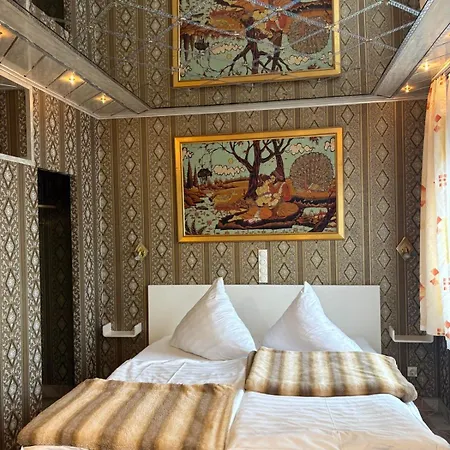 Central Hotel * Шветцинген