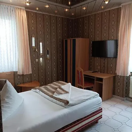 Central Hotel Отель