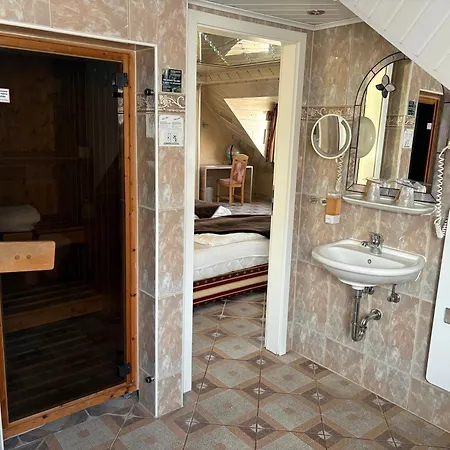 Central Hotel Otel *