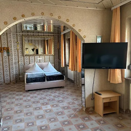 Отель Central Hotel Шветцинген