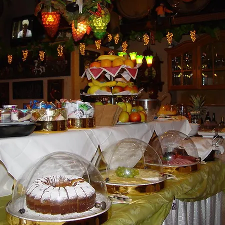 Central Hotel Отель